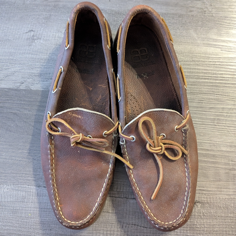 Allen Edmonds Brown Boat Shoes for Comfortable Casual Wear
